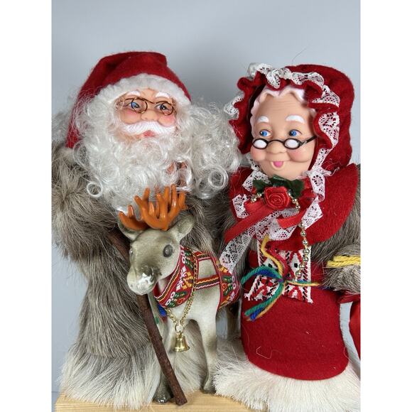 Vtg Santa & Mrs Claus FINLAND Erkki Juopperi Reindeer Christmas Real Fur Arctic - Picture 8 of 8